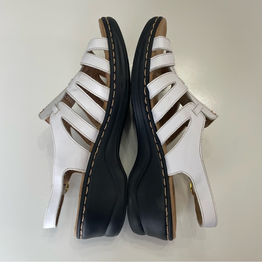 Clarks Lexi Marigold White Leather Fisherman Sandals, size 11W - Picture 5 of 9